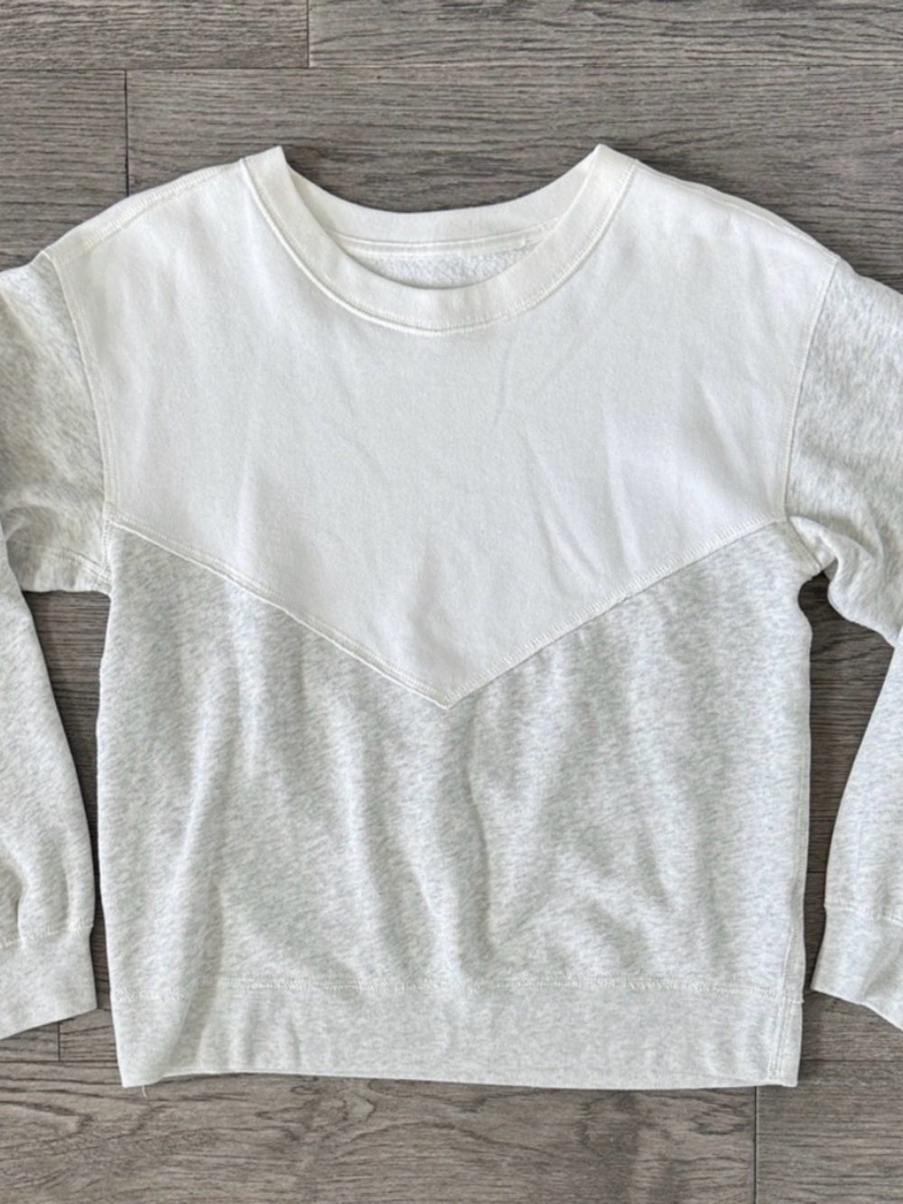 Abercrombie women  Two-Tone Crewneck Sweatshirt - White & Light Gray